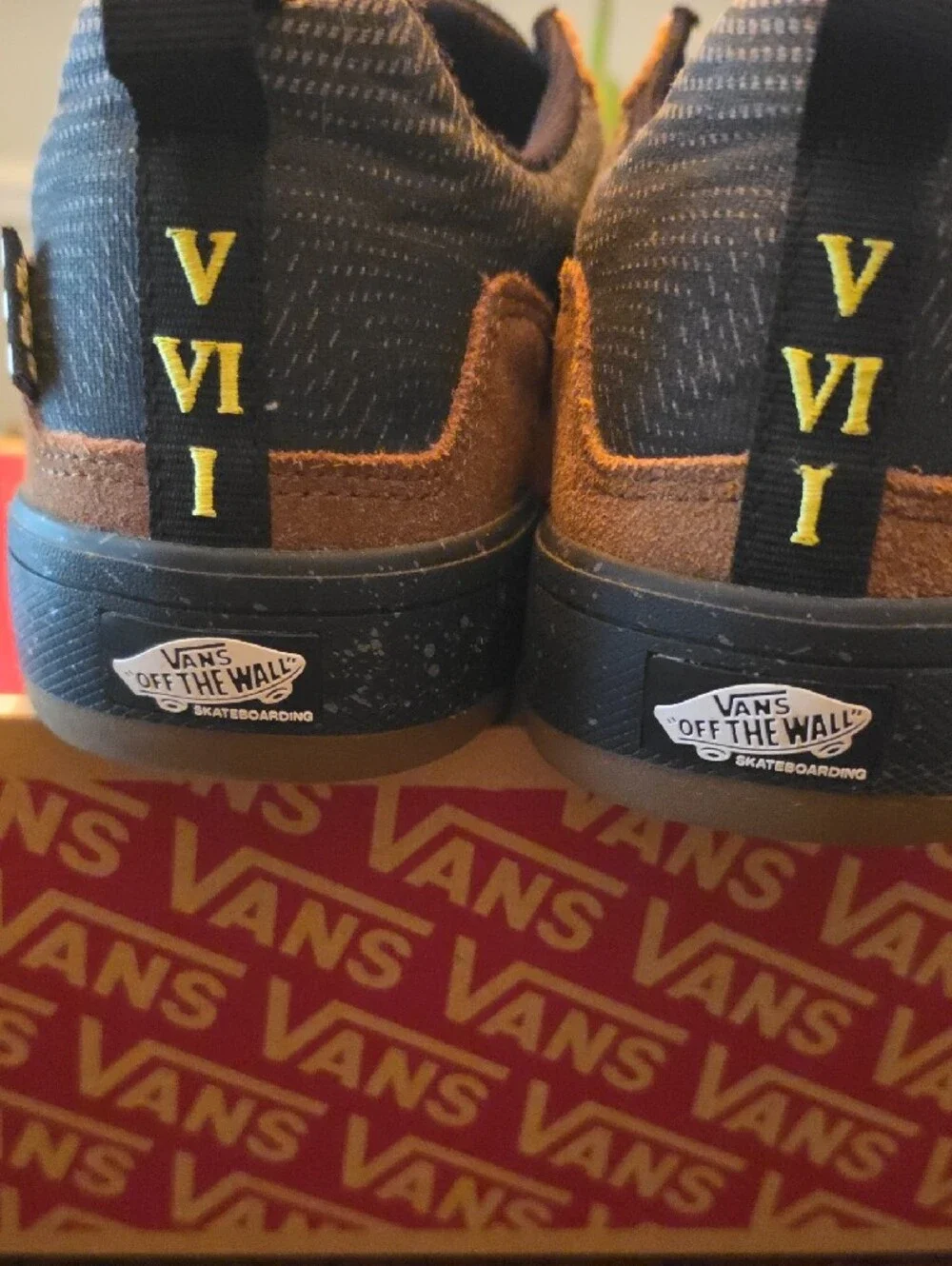 Vans Brown ZION Wright JUNIPER Suede Low-Top Sneakers with Black Trim